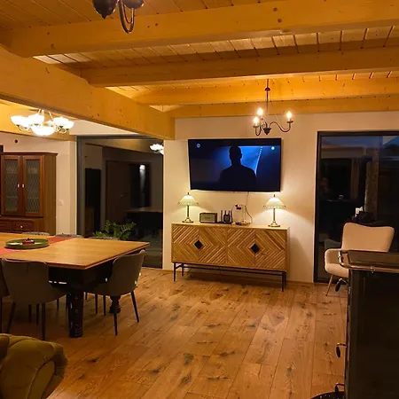 Tri Kocky Chalet *